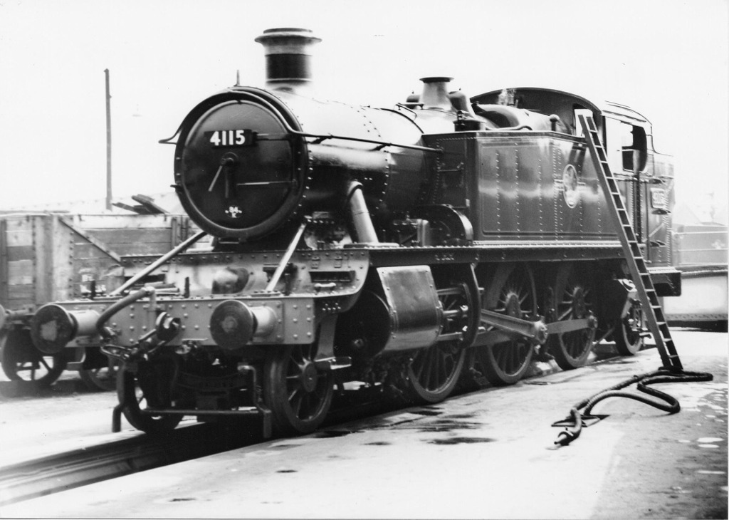  http://www.trackbed.com/vogr/gwr4115/loco_4115_swindon.jpg  